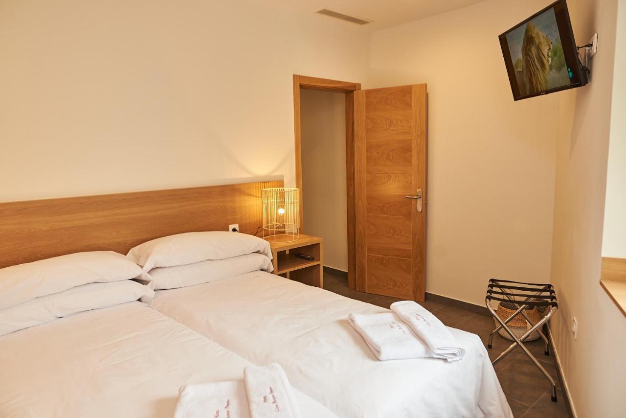 Hotel Casa Palacio Pereros Caces Dış mekan fotoğraf